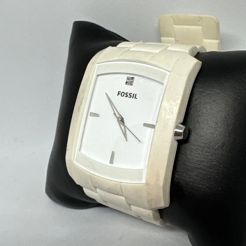 Fossil FS4603 Men's White Silicone Straps Analog Dial Quartz Wristwatch HME573